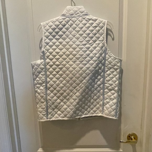NWT Ladies Reversible quilted vest Size LARGE - Picture 7 of 7